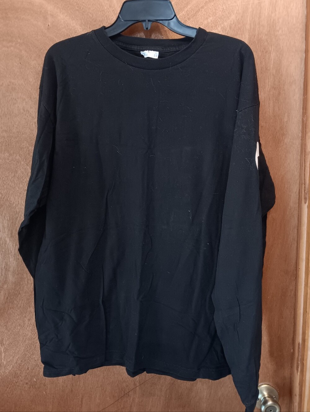 Liz Claiborne Women's Black Crewneck Shirt